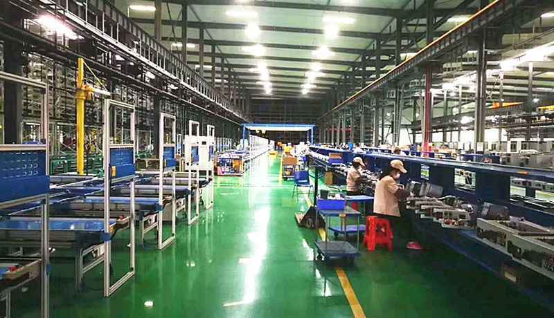 >上下同欲，沖鋒一線！